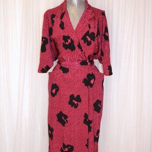 1980s Vintage Size M/L Pink Collared Polyester Summer Midi Dress Wrap Front